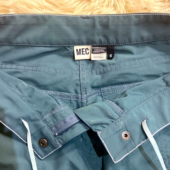 MEC Shorts - Picture 3 of 3